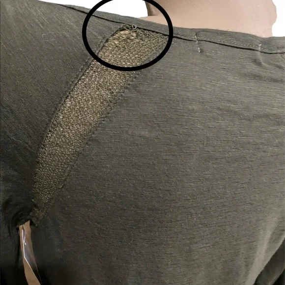 LAmade Olive Green long Sleeve Top Small NWT New - Picture 3 of 3